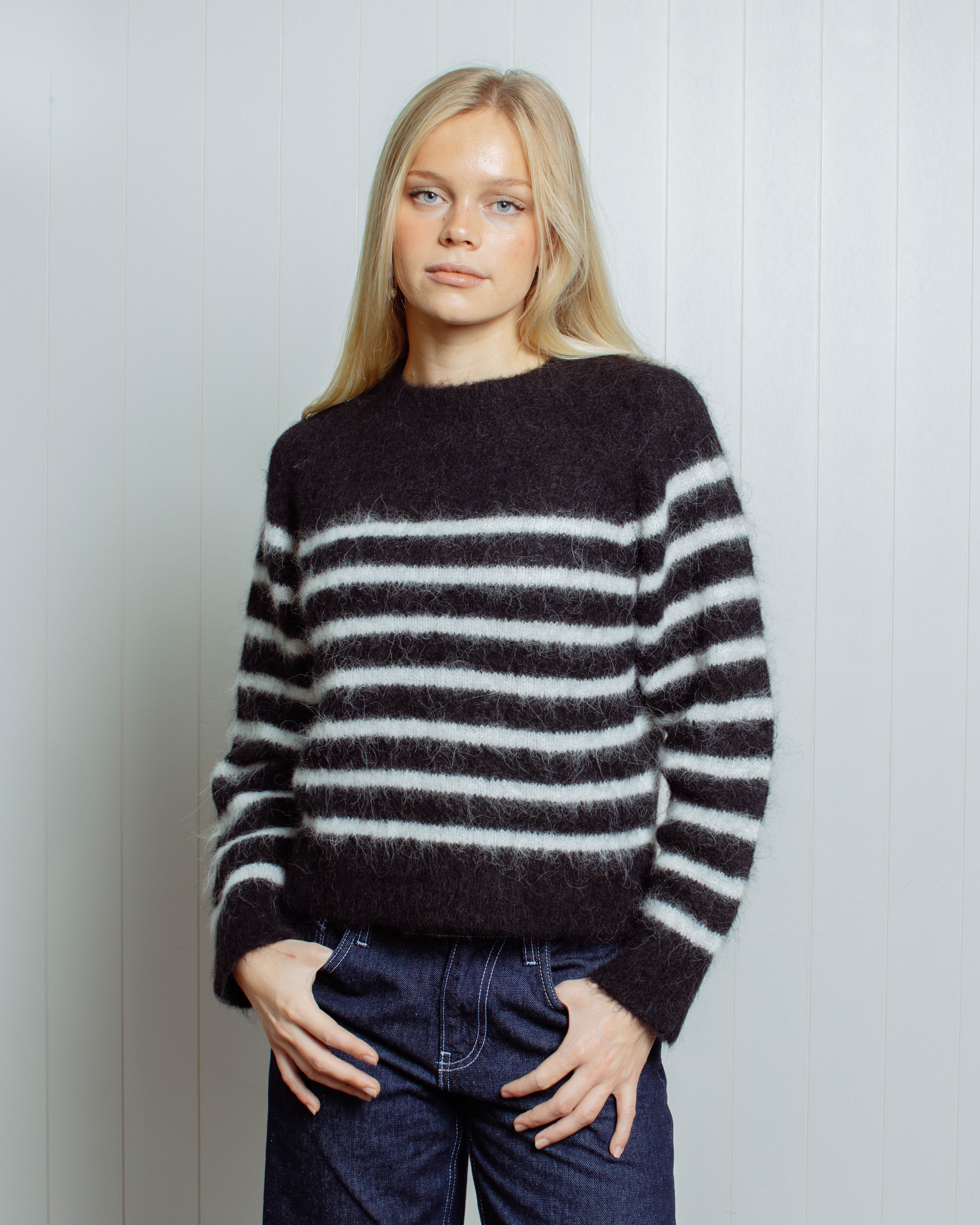 Cara Jumper - Black & White