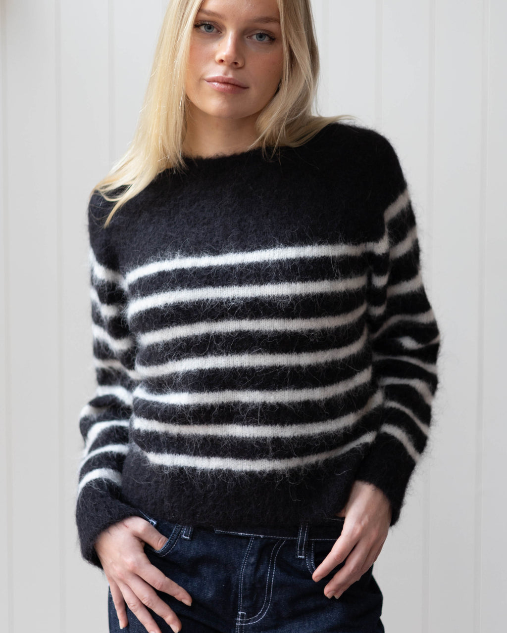 Cara Jumper - Black & White
