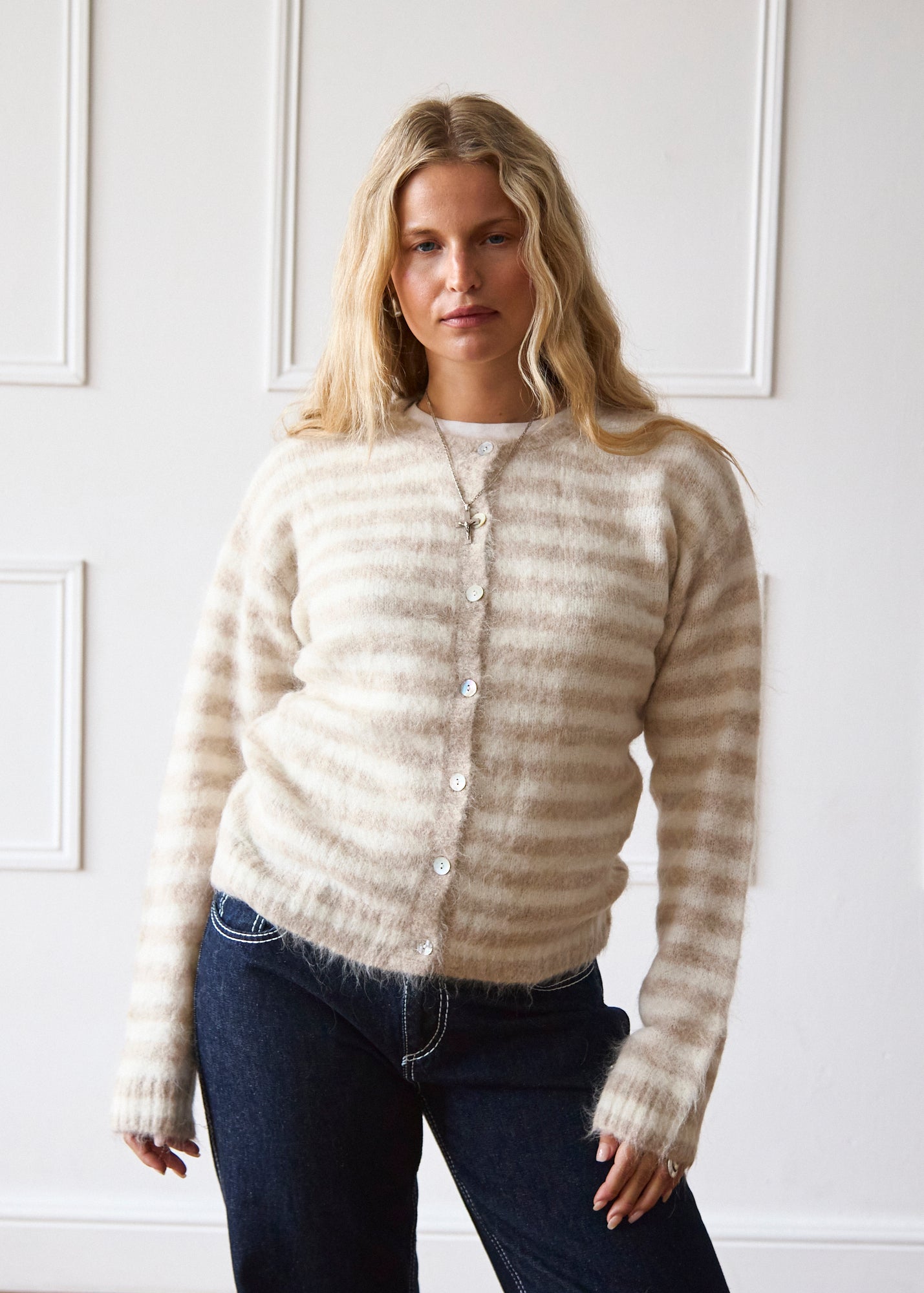 The Evie Cardigan - Beige Stripe