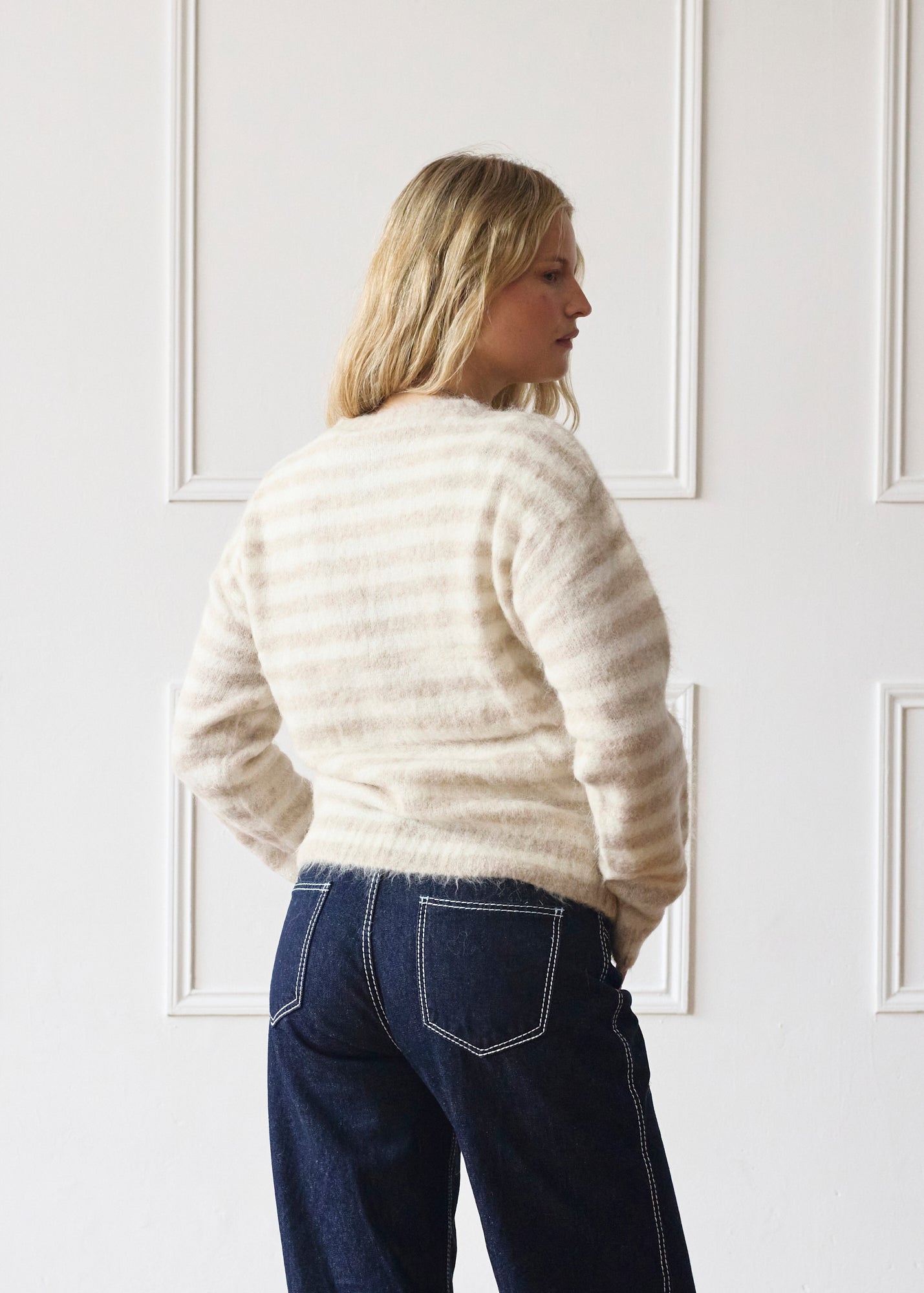 The Evie Cardigan - Beige Stripe