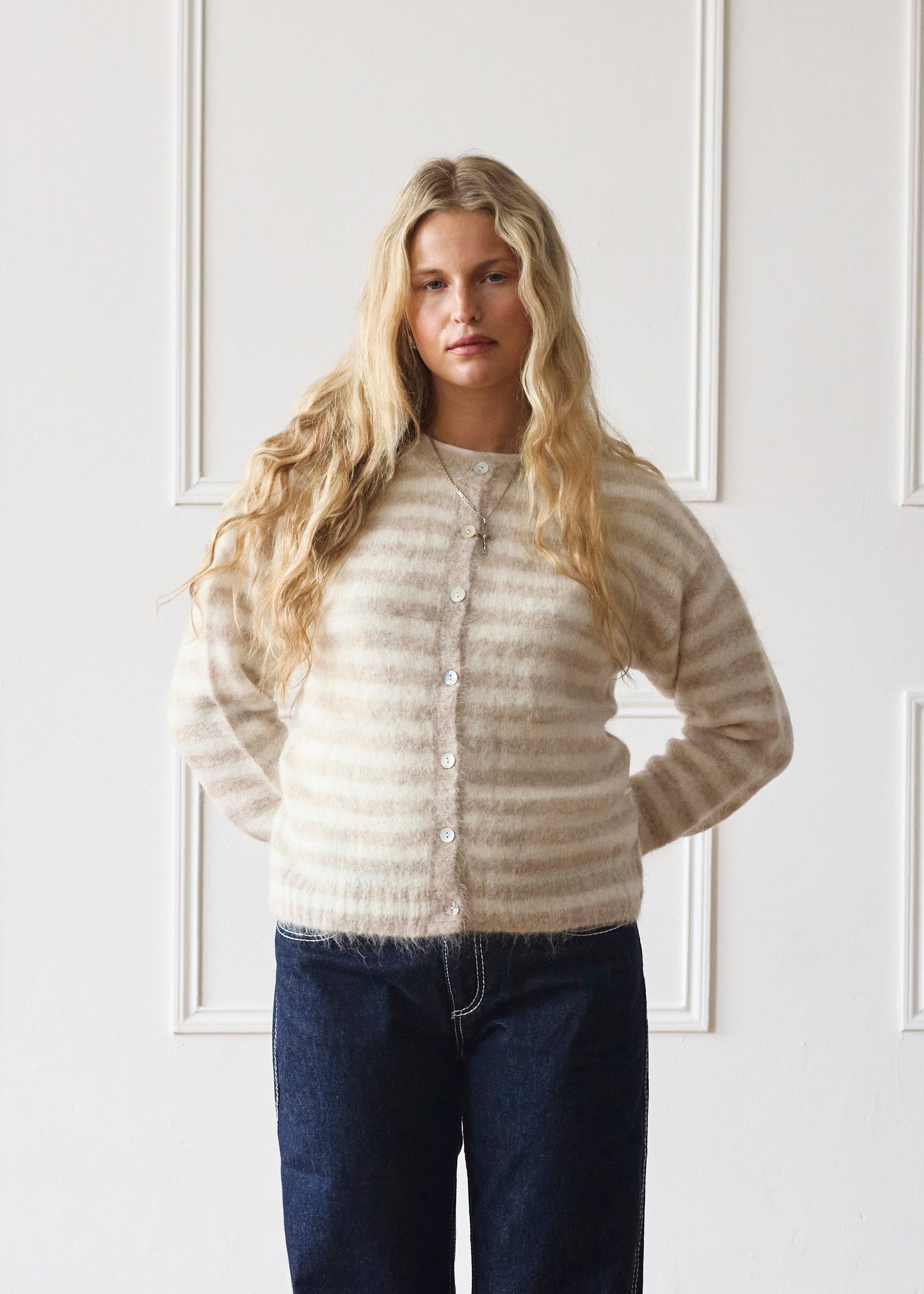 The Evie Cardigan - Beige Stripe