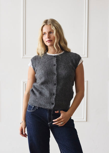 MINKA_DINK_KNIT_VEST_D_GREY_1_