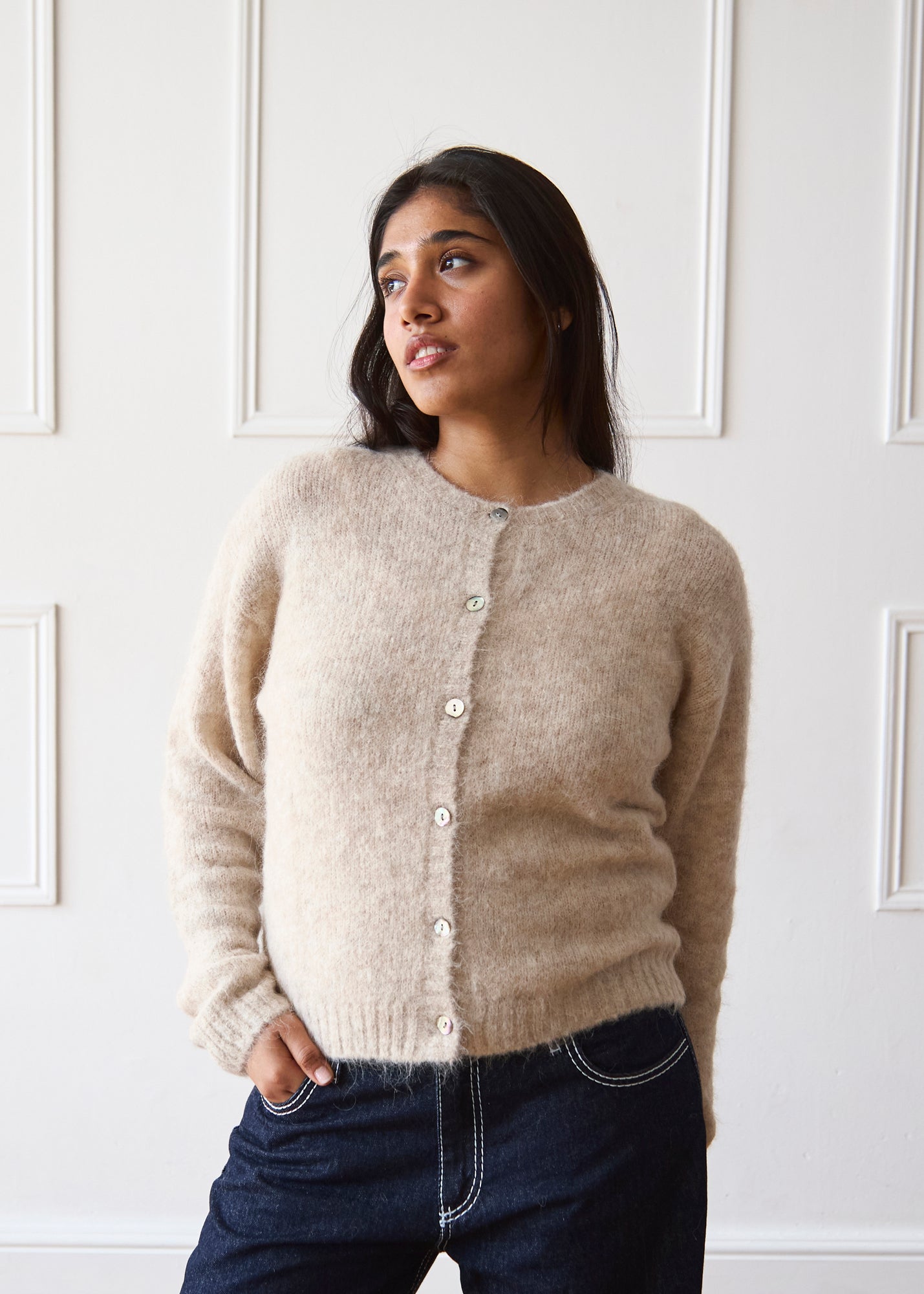 The Evie Cardigan - Beige