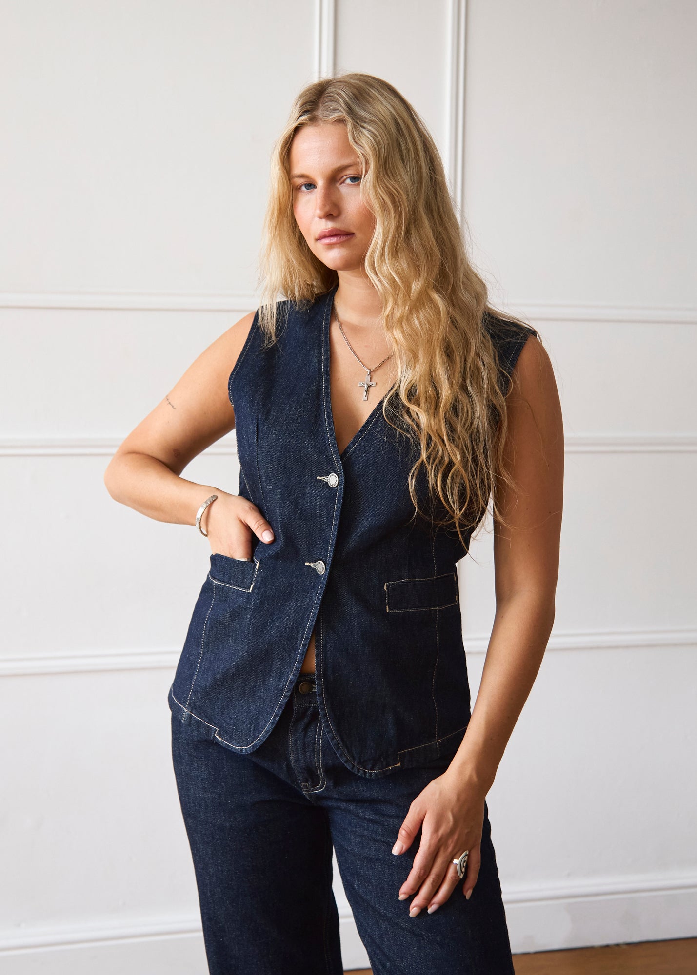Hani Waistcoat - Dark Wash
