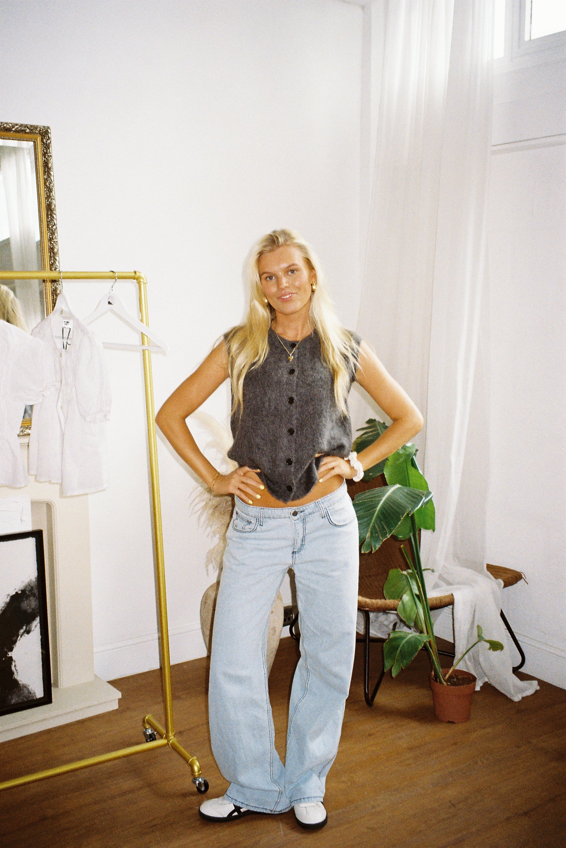 Knit Vest - Dark Grey