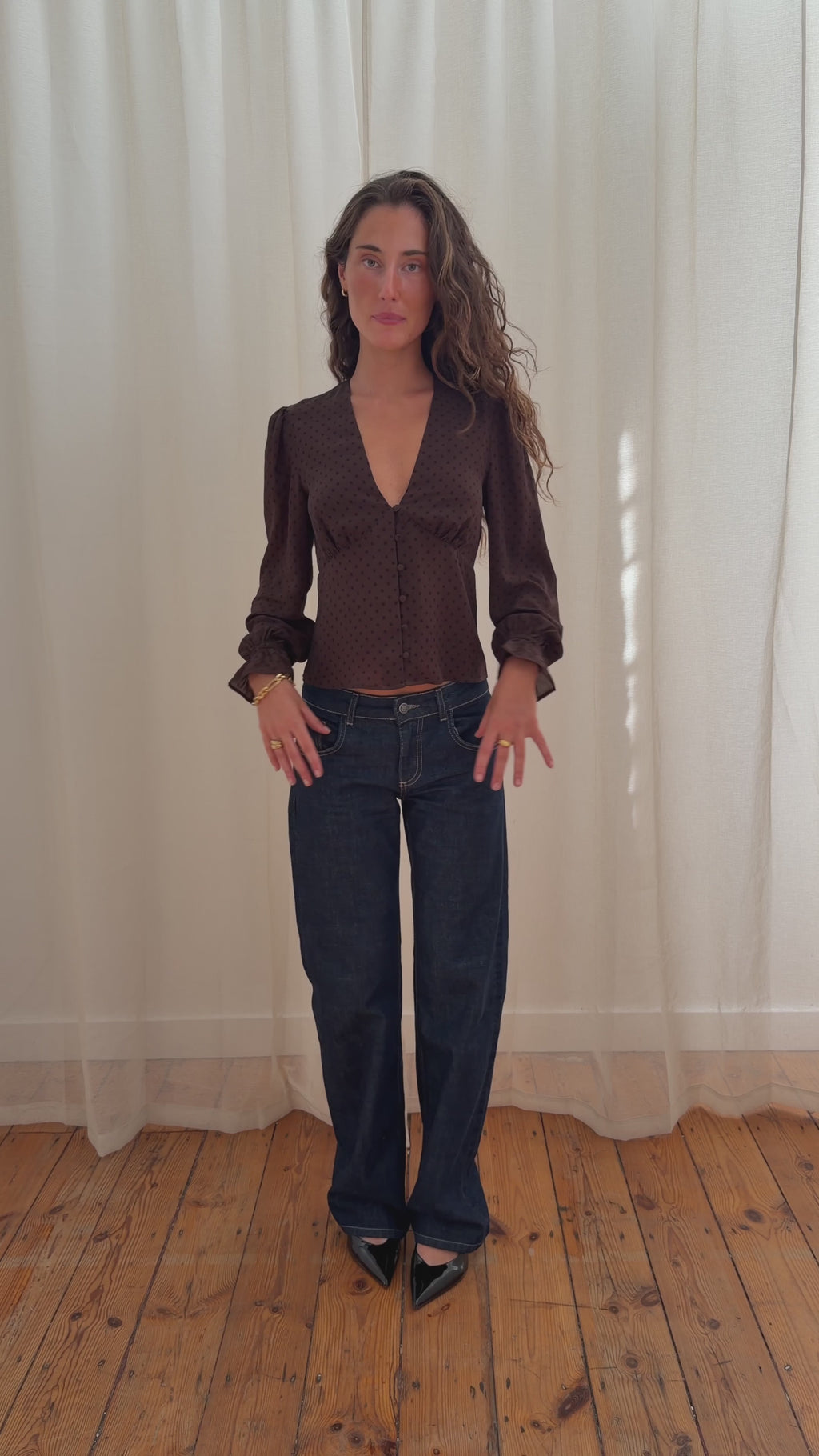 Della Blouse - Brown